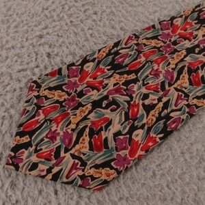 LT Designs Tie Red Purple Tulips Cotton Silk Italy Hand Made Bloomingdales 4"